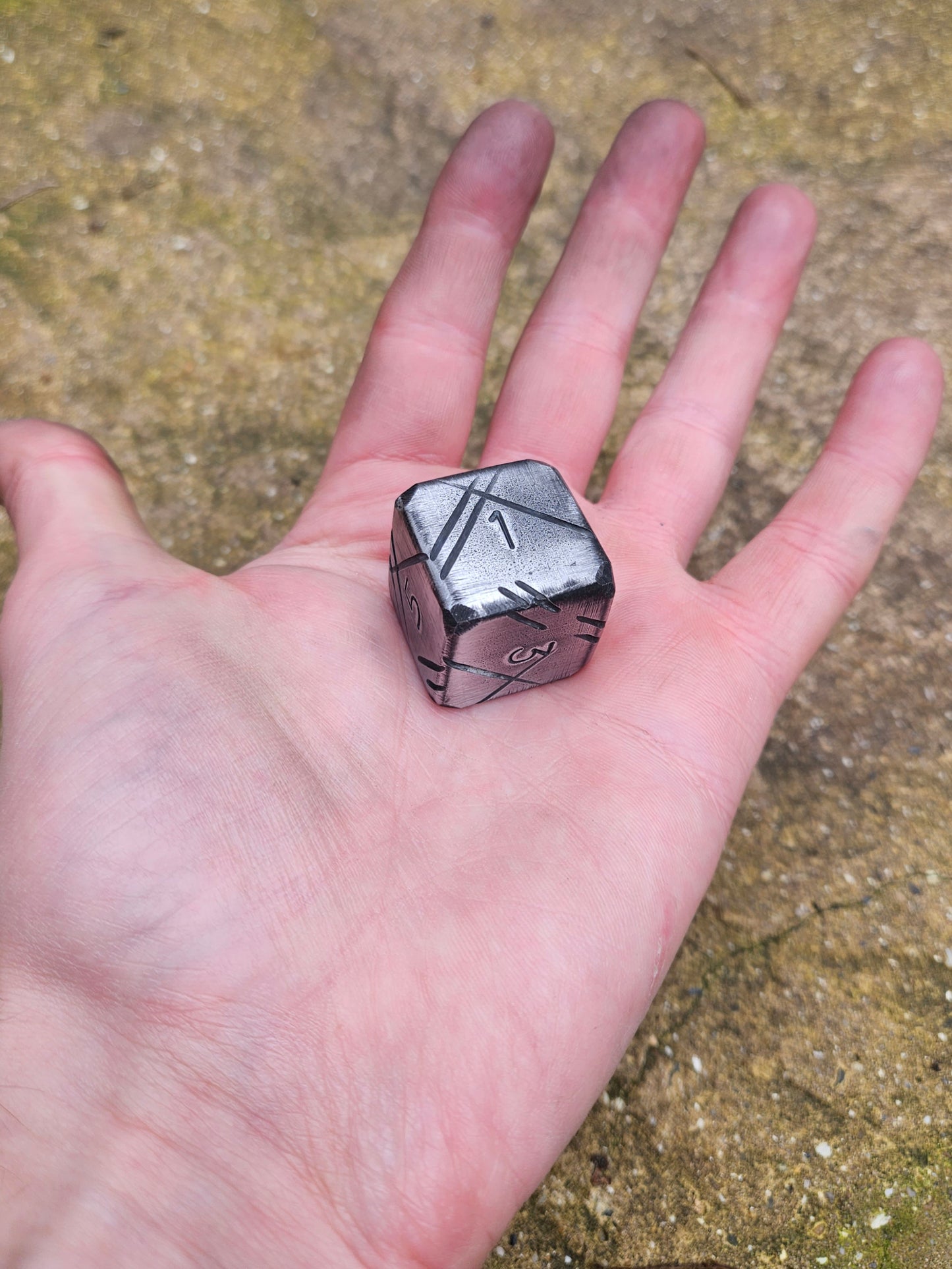 Large Battle Scarred Dice
