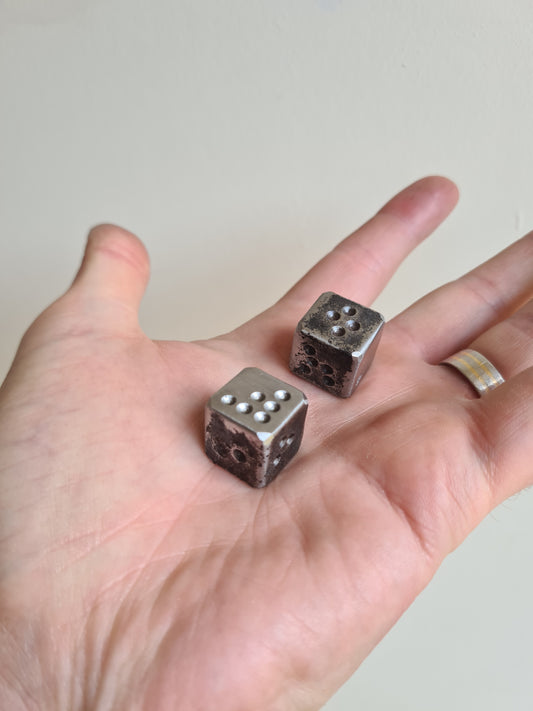 Forge Scale Modern Dice