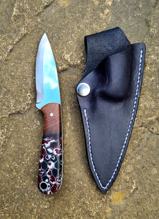Utility Knife Red/White/Black Honeycomb